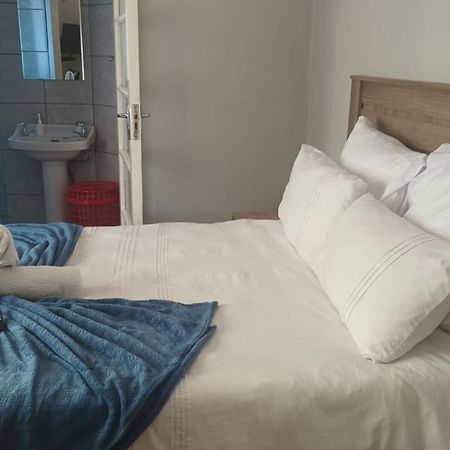 Bertha'S Place Apartment Pretoria Luaran gambar
